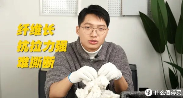 拆开百元棉被，里面全是黑心棉？！