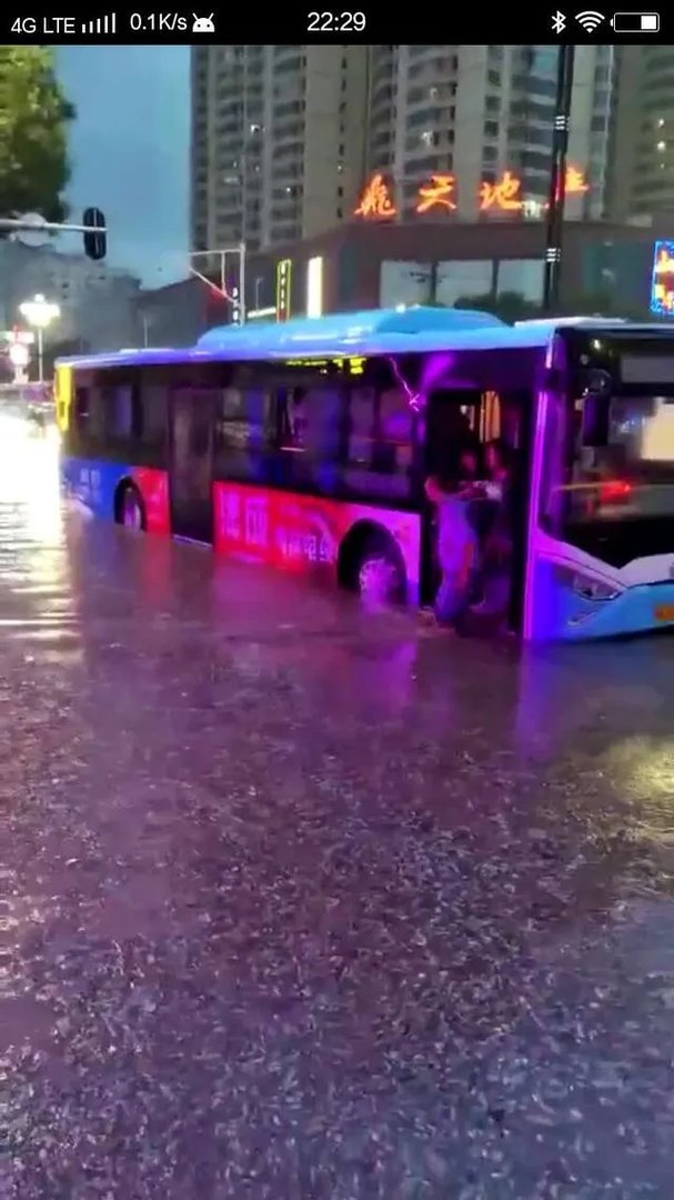 今年兰州怎么这么多次冰雹袭城,什么原因啊?