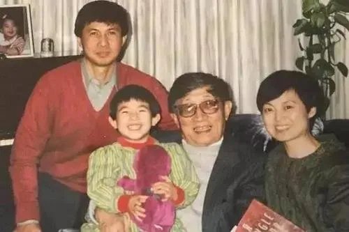 杨振宁和李政道，本是亲密合作伙伴，为何最终却绝交？