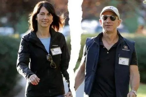 离婚被前妻分走356亿元，世界首富贝索斯到底有多少钱？