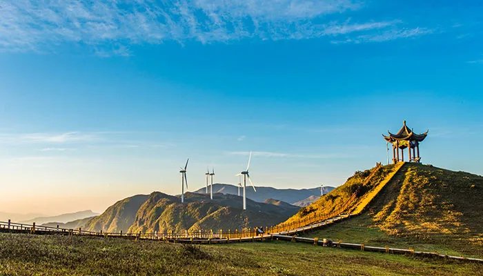 夏天带老人适合去哪里旅游国内  夏天带老人去哪里旅游合适