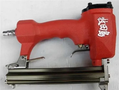 直钉枪和钢钉枪的区别有哪些