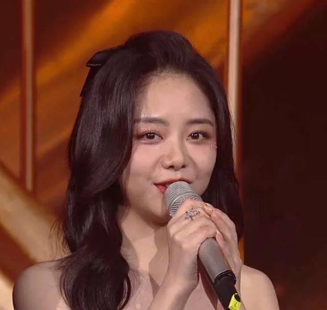 谭松韵是因何喜提端水大师的？