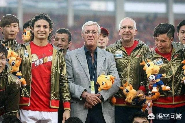 完全看不到希望！国青队0:2负于苦主泰国队！国足到底问题出在哪？