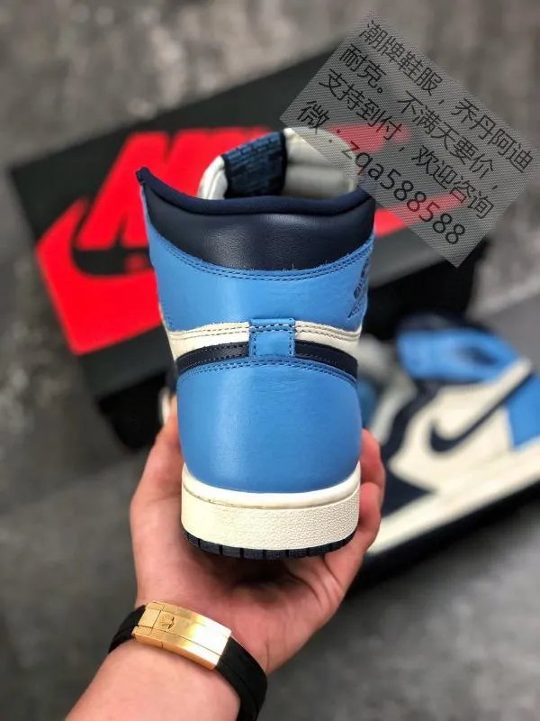 AIR JORDAN 1MID和AIR JORDAN 1的区别在哪里？值得买MID吗？