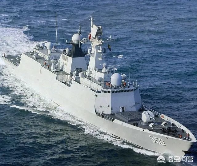 辽宁舰排水量6万多吨，055大驱才1万多吨，为何速度都是30节？