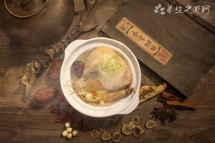 中药的性状鉴别方法中有一种为“水试法”