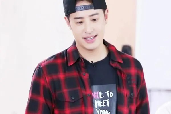 潘玮柏否认离婚，女方此前的做法是否对他的事业造成影响？