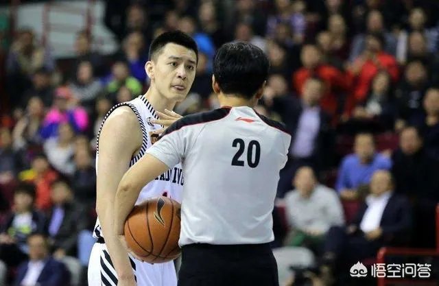周琦加盟辽宁男篮是真的吗？如果是真的，辽宁男篮中的谁将会离开12人大名单？