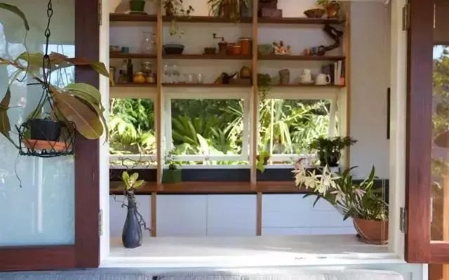 夫妻俩花30万买了个黑箱子，过上了所有人都羡慕的生活