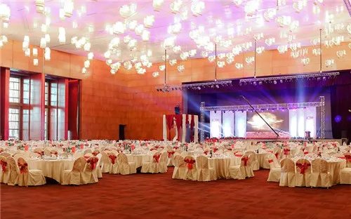 婚宴预订价格交多少钱合适 婚宴预订有什么技巧吗