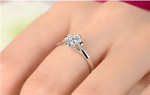 白金钻戒一般多少钱  白金钻戒哪个牌子更好