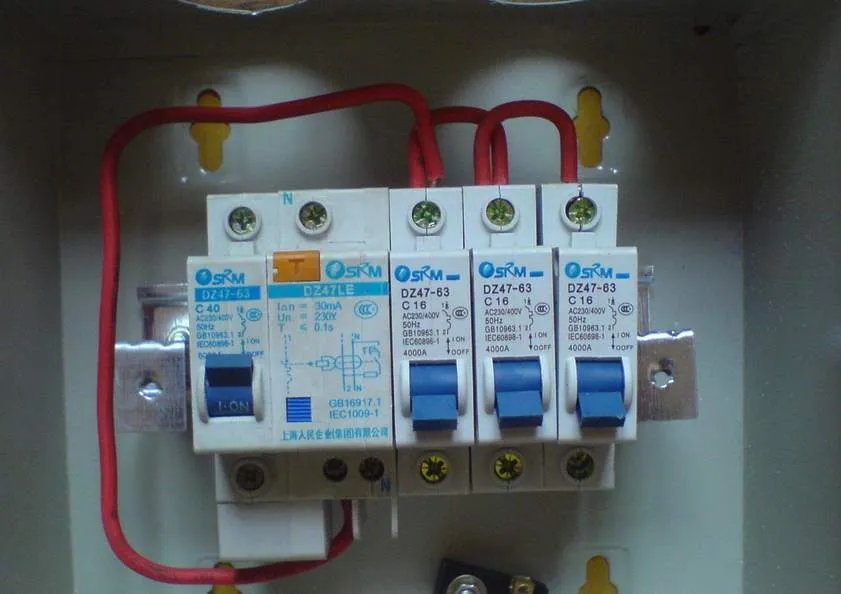 空气开关为什么叫空气开关