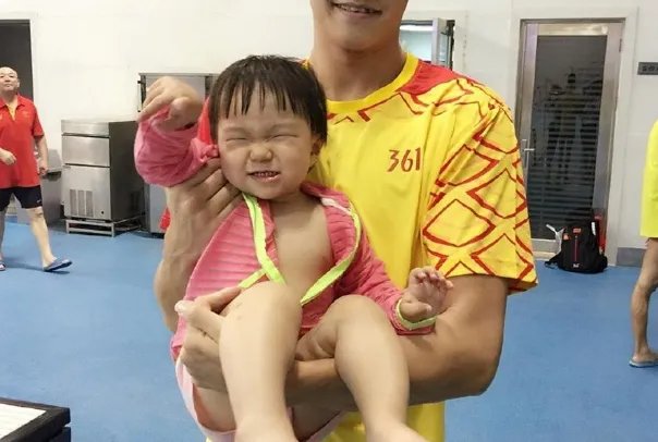 莫科现任妻子有多孝顺？