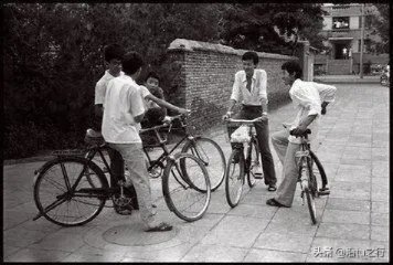 电视剧《我们的八十年代》的结局是怎样的？