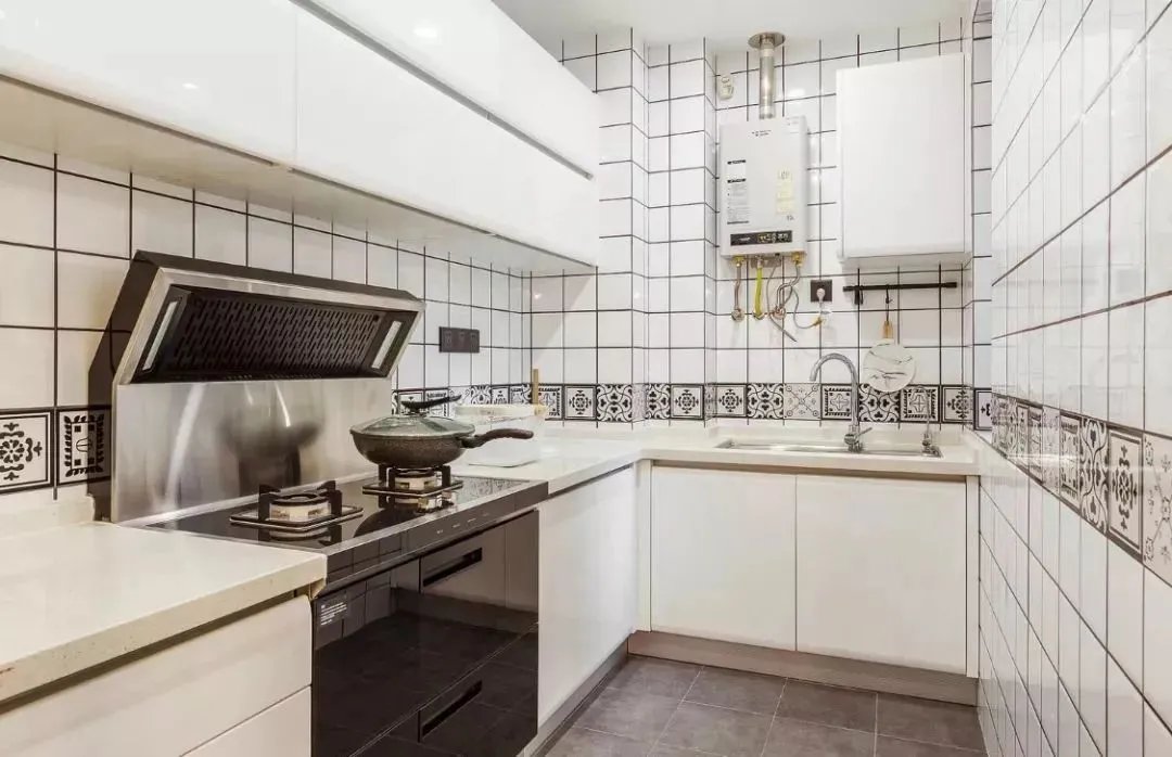 厨房柜门哪种好？