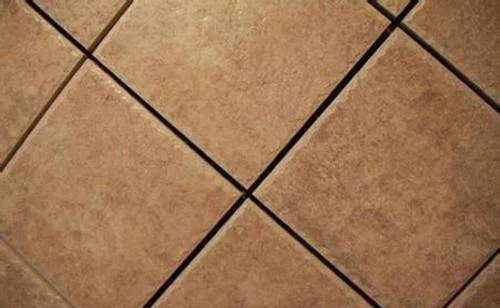 贴地板砖多少钱一平方 地板砖怎样贴才合理