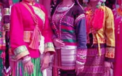 中国人口最少的民族