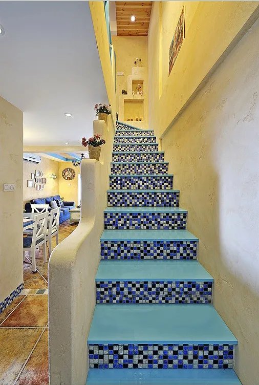 嫂子家的复式楼我一点也不羡慕，但是楼梯真的让我嫉妒