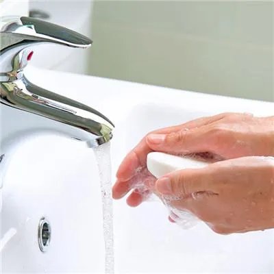 鼻子上长痘痘是什么原因