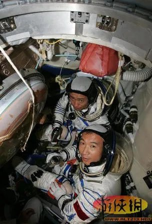 回顾13年的飞天之旅：揭秘神舟系列飞船历程