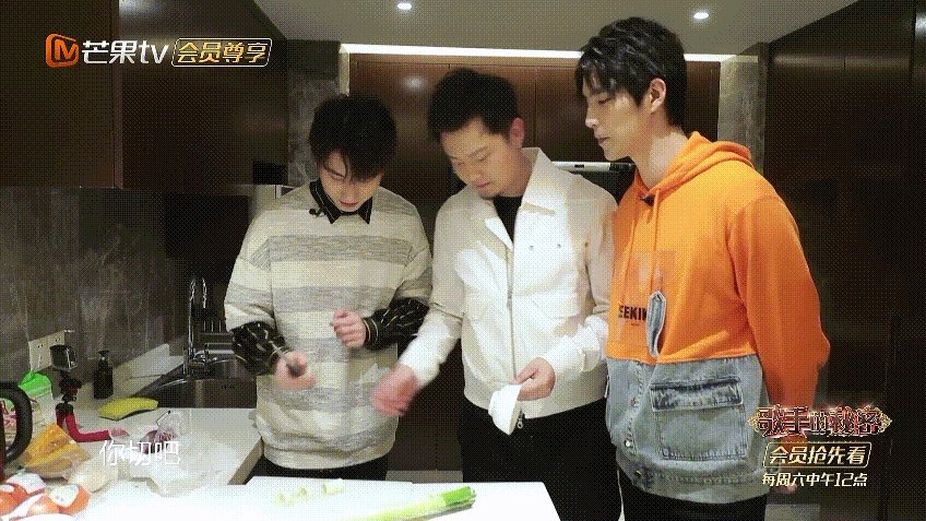 《歌手2019》突围赛：声入人心男团、波琳娜、龚琳娜晋级决赛。这个结果你满意吗？