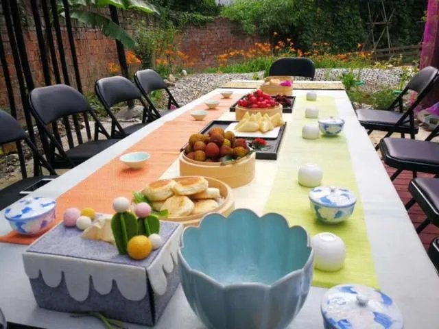 武汉的夏天适合种什么花？