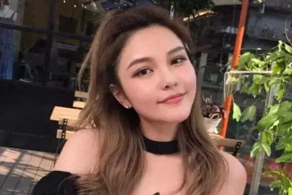 周扬青家庭背景太惊人