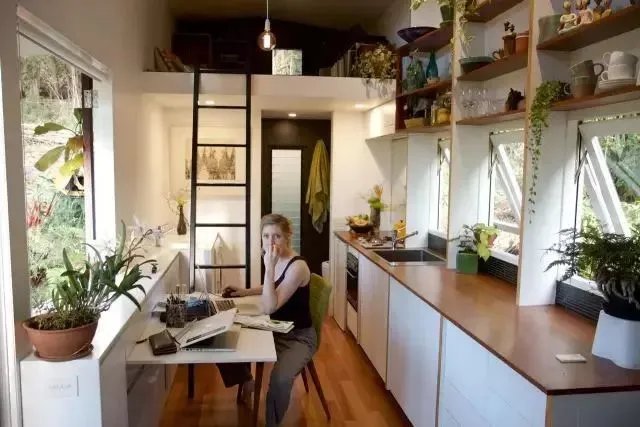 夫妻俩花30万买了个黑箱子，过上了所有人都羡慕的生活