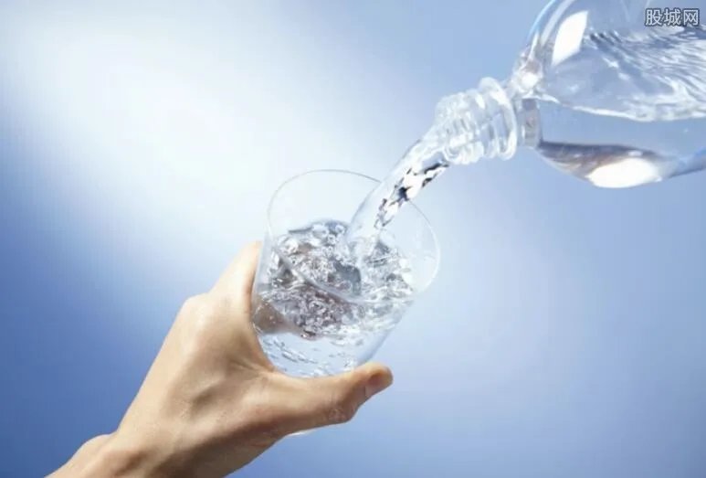 矿泉水价格排名 中国最贵的矿泉水排名