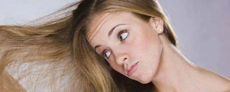 男人梦见女人掉头发什么意思 男人梦见女人掉头发有什么征兆