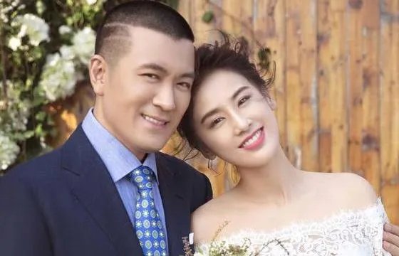 黄圣依扬子对视哭了，他们的感情很好吗？