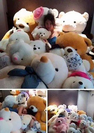 郭美美网上炫富惹争议 大别墅里的家居生活