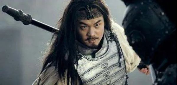 历史上，许褚和马超之战，最后到底是谁赢了？