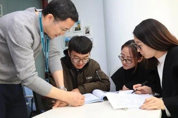 雅思考试培训班哪个好