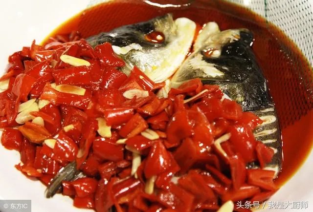 剁椒鱼头蒸多少分钟肉质最鲜嫩？