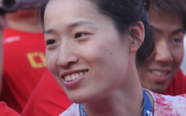 莫科现任妻子有多孝顺？