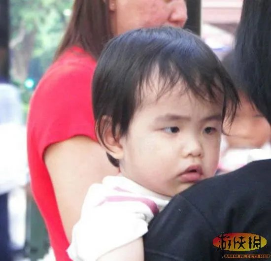 男女老少都有 盘点那些华丽丽的山寨周杰伦们