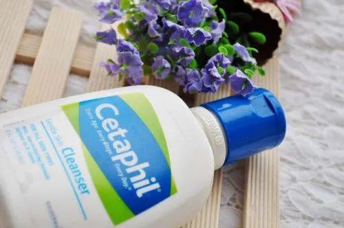 丝塔芙洗面奶怎么样？