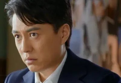 靳东新剧《突围》播出后豆瓣清一色好评，老戏骨的演技是否永远值得被相信？