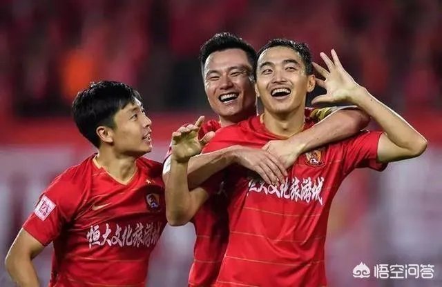 连广之战：冯潇霆持球就遭嘘声，不被大连球迷所待见的原因是什么？