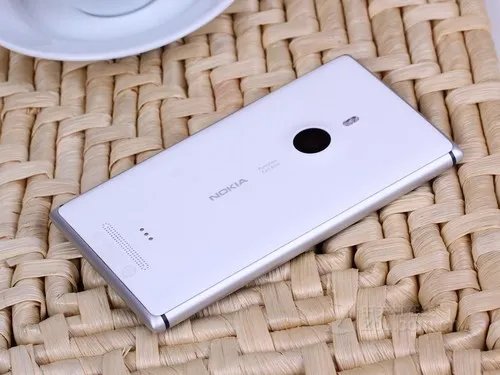 黑暗中拍得更清晰 诺基亚925 Z团促销