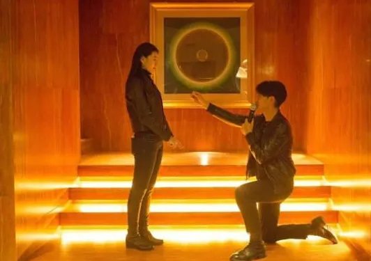 梁洁蒲巴甲官宣分手，男方曾求婚成功却无疾而终，网友对此为何拍手称快？