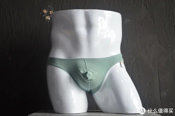 30-100元男士内裤系列测评 篇四：三角内裤测评 舒雅、优衣库、DA、蕉内、螃蟹秘密5款