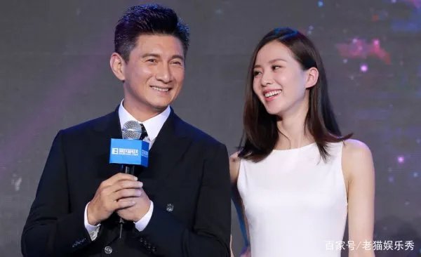 吴奇隆疑似传来“噩耗”，前妻马雅舒曝料黑历史当头一棒，刘诗诗咋回应的？