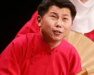 何云伟发长文示好郭德纲，如果再回德云社，郭德纲喊他徒弟还是师弟？