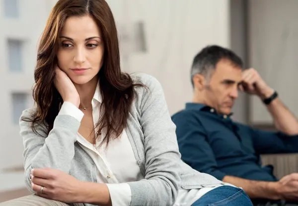 老公跟小三一直有联系怎么办 男人一般多久和小三腻了