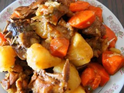 红烧鸡块土豆怎么烧好吃又嫩