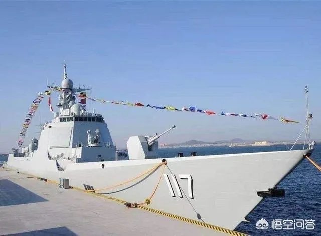 辽宁舰排水量6万多吨，055大驱才1万多吨，为何速度都是30节？