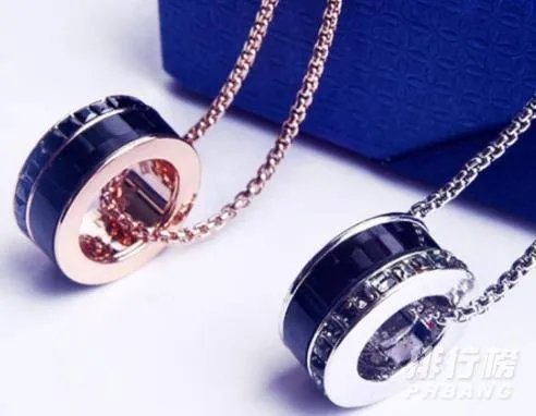 情侣饰品买什么好_有什么好看的情侣饰品